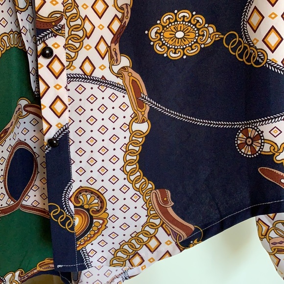 Geo chain print button blouse - Picture 3 of 5